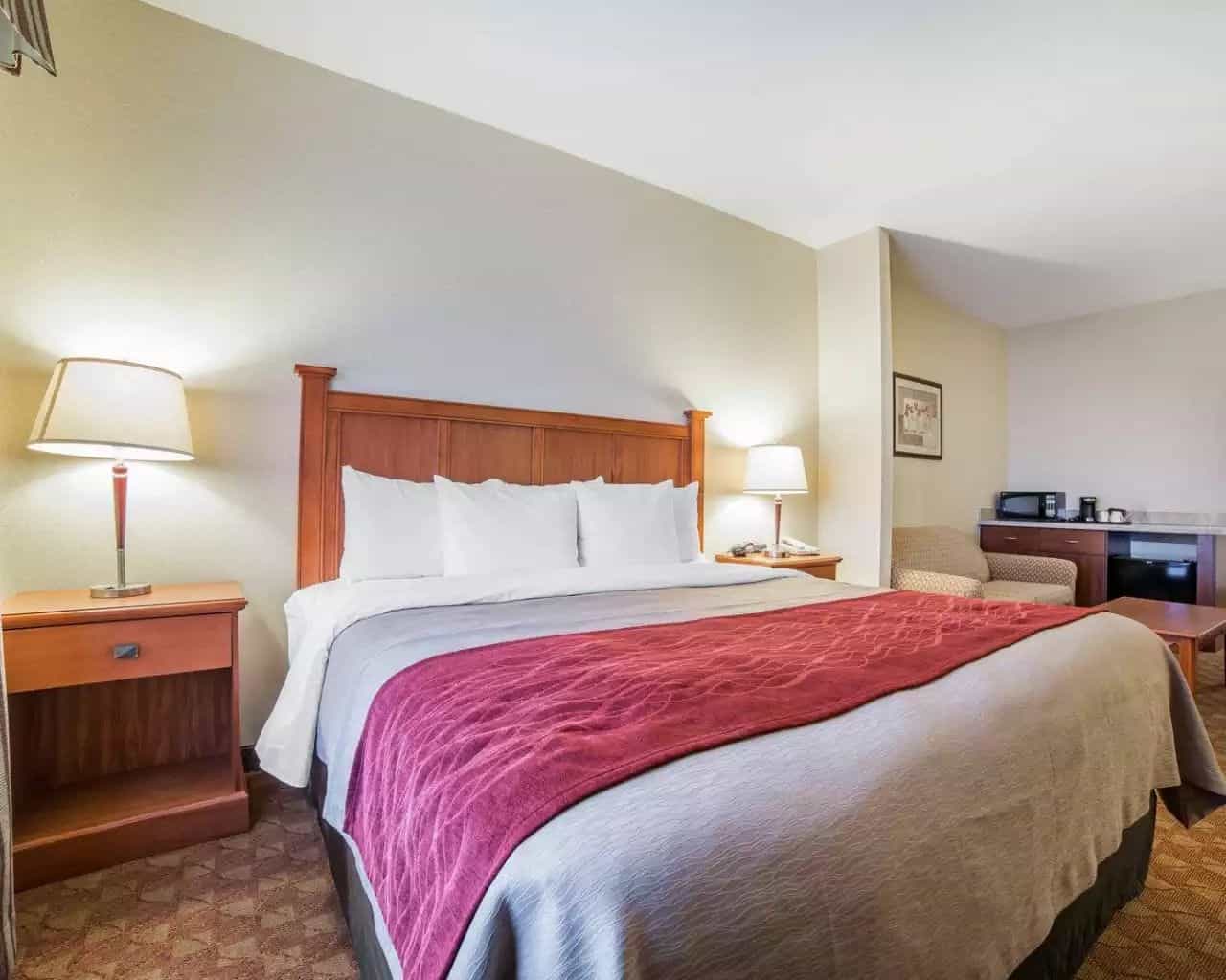 Comfort Inn & Suites Las Vegas Nellis - Hotel Rooms & Suites, Pool, NV